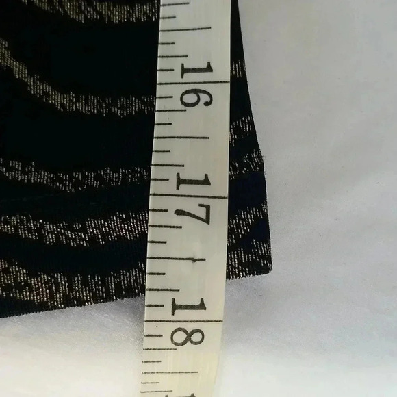 Chico's Travelers tank/ toe front cover up 3 - Picture 9 of 9